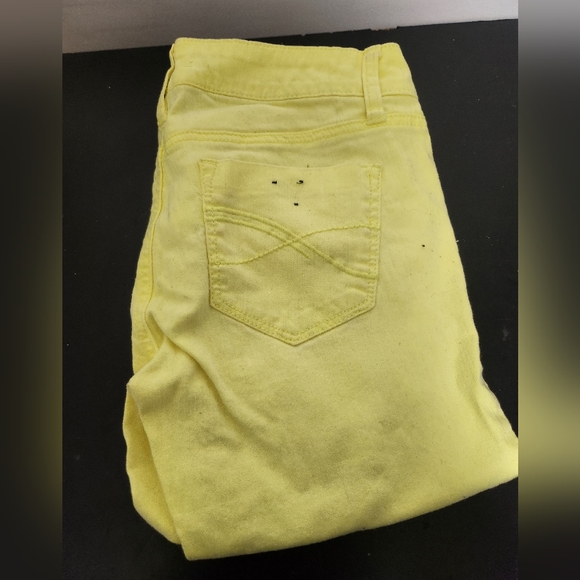London clothing company Denim - Women's pants (brand London)